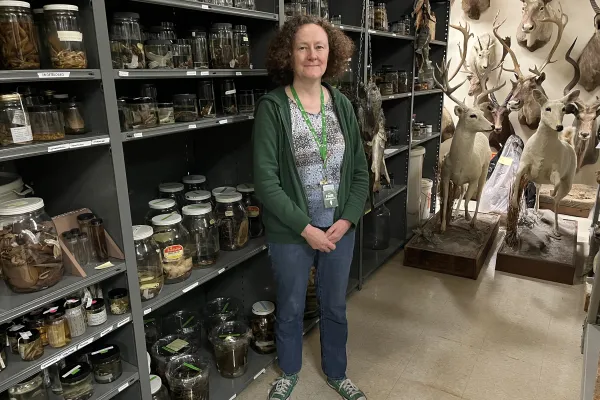 An image of Dr. Meredith Mahoney, a zoologist and a steward for AFSCME Local 1019.