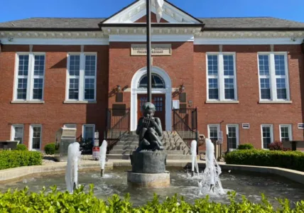 Photo of the Mississippi Valley library
