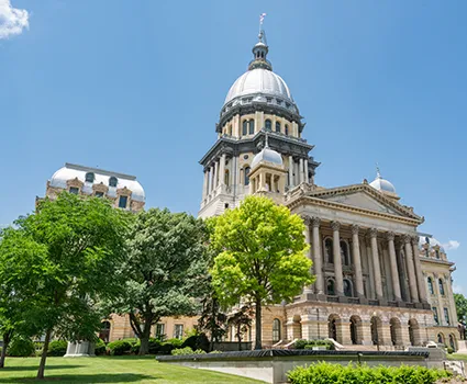 IL-state-capitol-sunny-green-shutterstock_1141343978-web-main.jpg